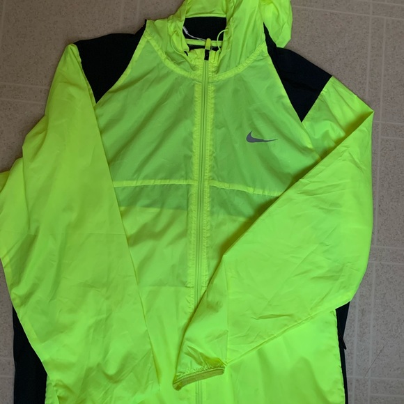 Nike Other - Nike Windbreaker